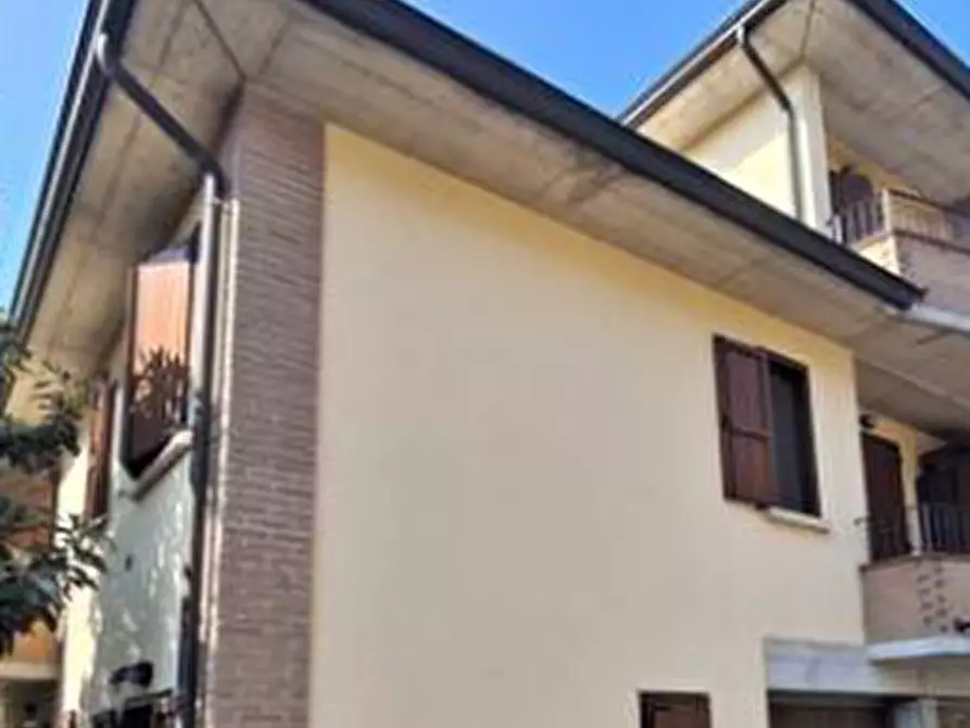 Immagine 4 di Appartamento in vendita  in Via Camillo Prampolini a Cadelbosco Di Sopra