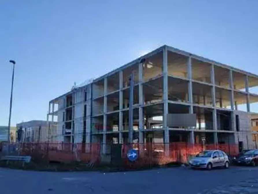 Immagine 13 di Stabile in vendita  in Via Varese a Mozzate