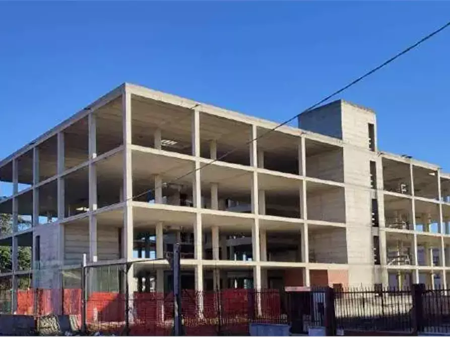 Immagine 14 di Stabile in vendita  in Via Varese a Mozzate