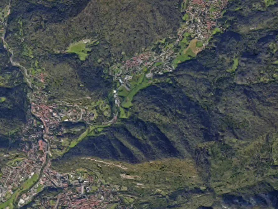 Immagine 2 di Terreno edificabile in vendita  in Via San Michele  a Valbrona