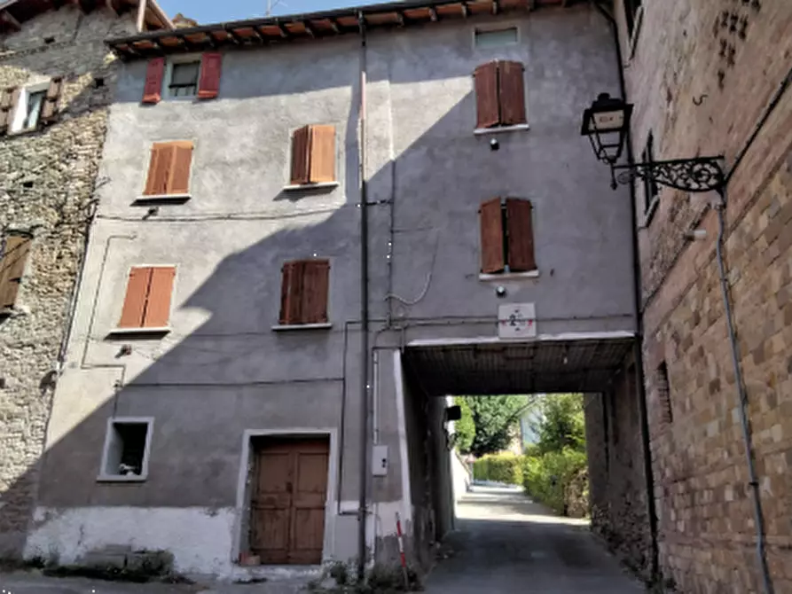 Immagine 1 di Porzione di casa in vendita  in Via Rocca a Castellarano
