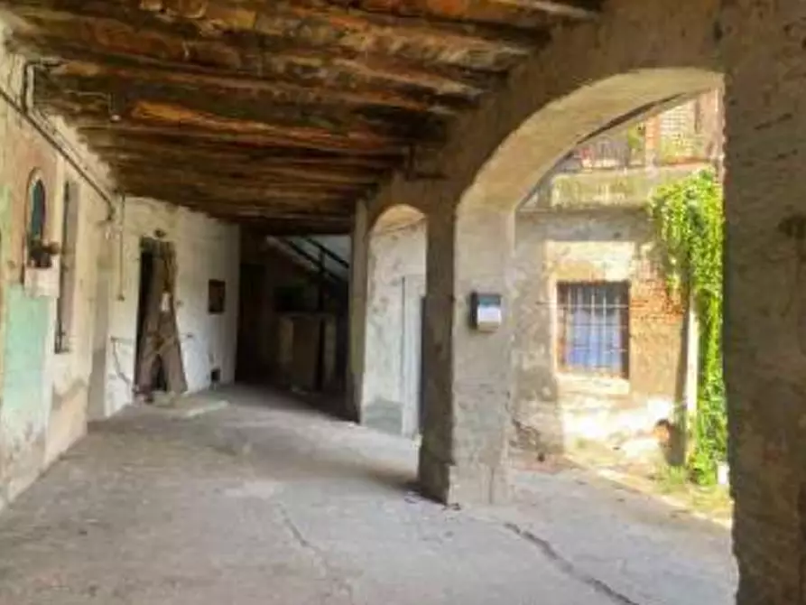 Immagine 9 di Magazzino in vendita  in Via Alcide de Gasperi a Missaglia