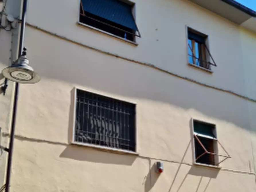 Immagine 1 di Appartamento in vendita  in Via Pistoiese a Campi Bisenzio