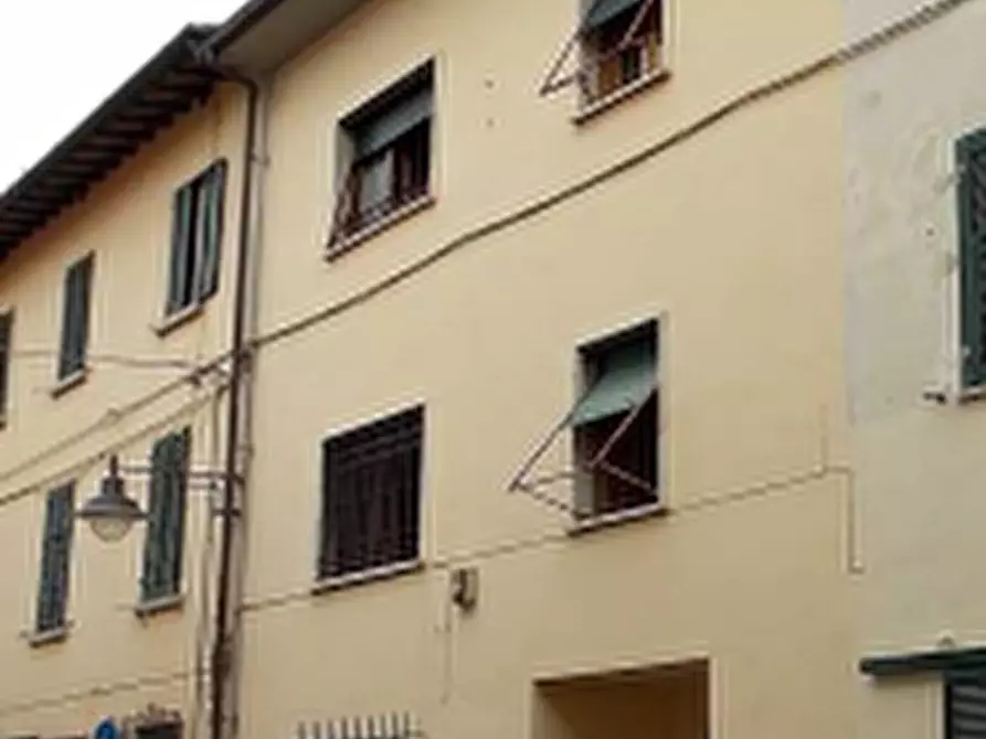 Immagine 6 di Appartamento in vendita  in Via Pistoiese a Campi Bisenzio