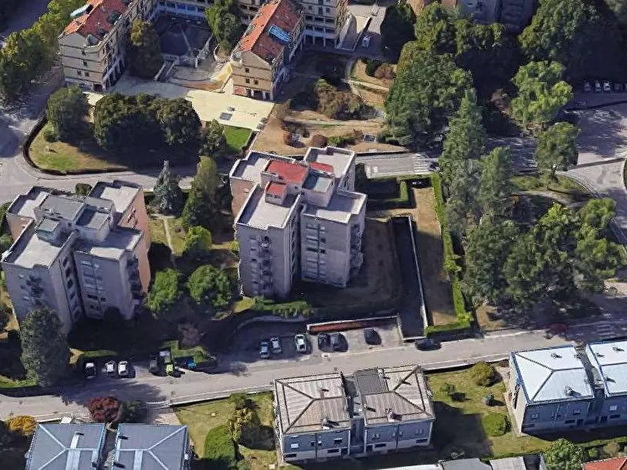 Immagine 7 di Appartamento in vendita  in Via Osoppo a Varese