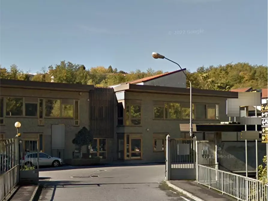 Immagine 10 di Ufficio in vendita  in Via Peschiera a Varese