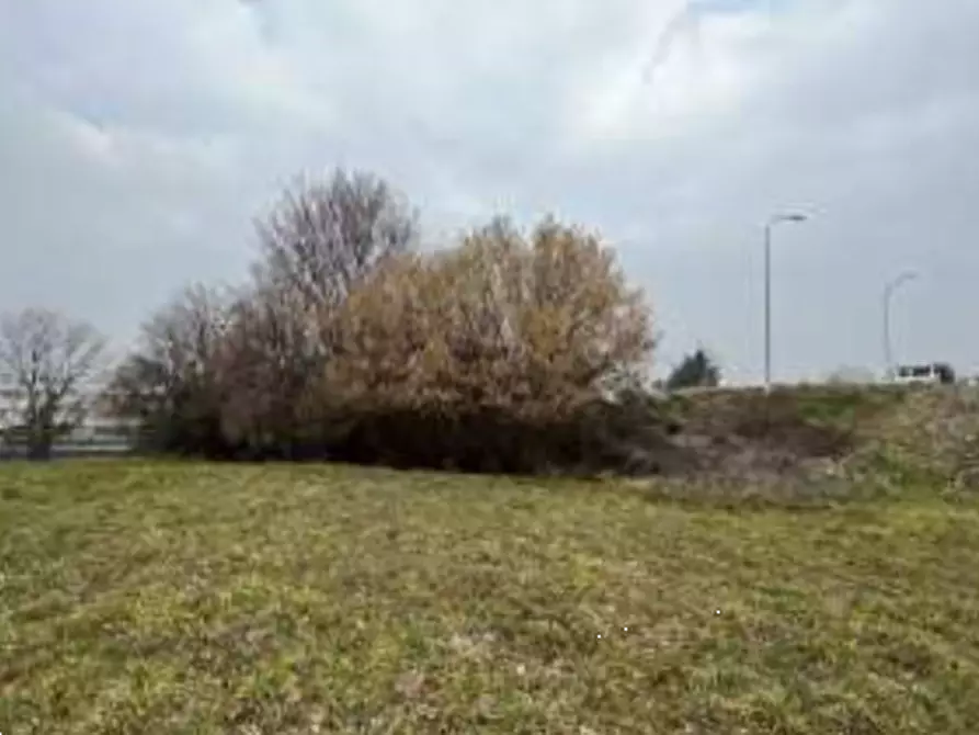 Immagine 4 di Terreno edificabile in vendita  in Via Italia a Costa Masnaga
