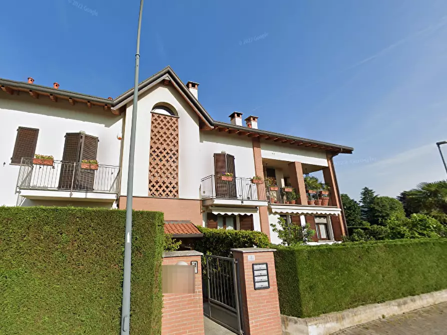 Immagine 9 di Appartamento in vendita  in Via Enrico Fermi a Lomagna