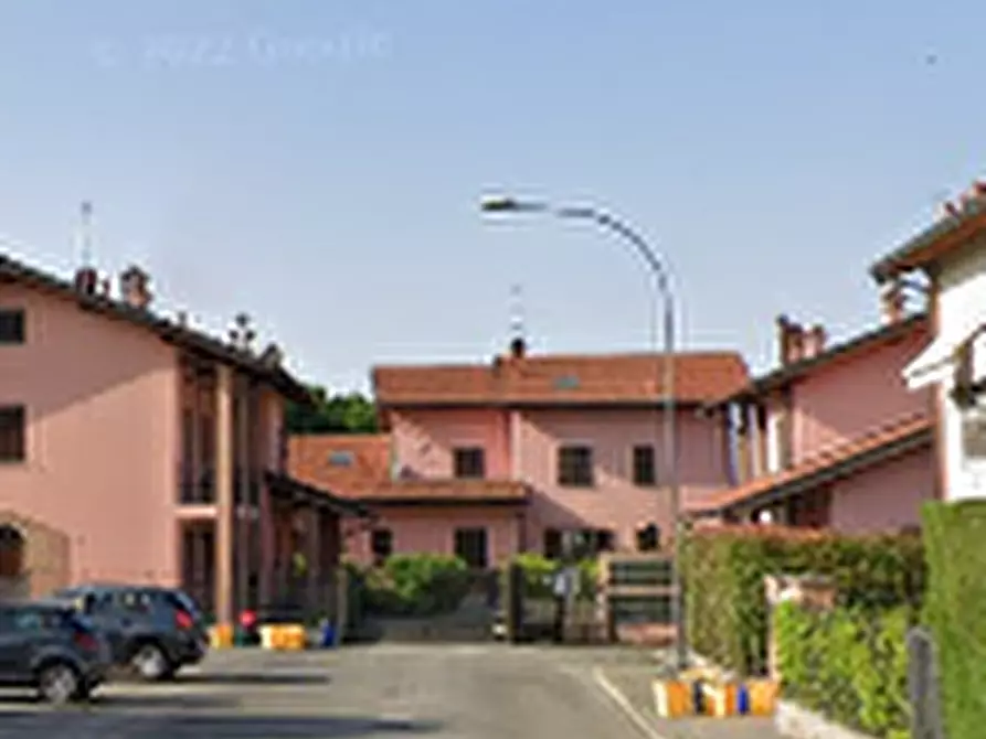 Immagine 13 di Appartamento in vendita  in Via Enrico Fermi a Lomagna