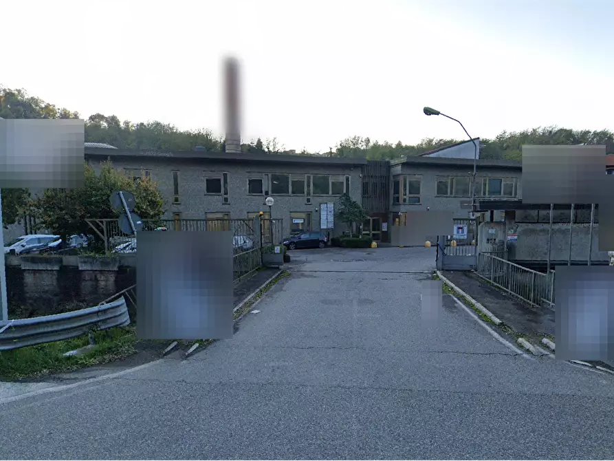 Immagine 13 di Ufficio in vendita  in Via Peschiera a Varese
