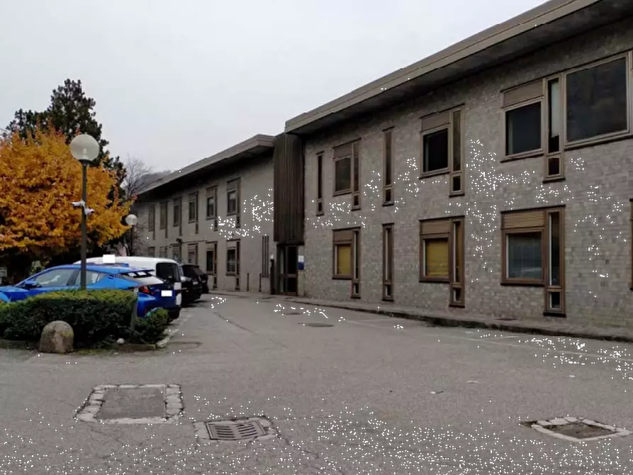 Immagine 1 di Ufficio in vendita  in Via Peschiera a Varese