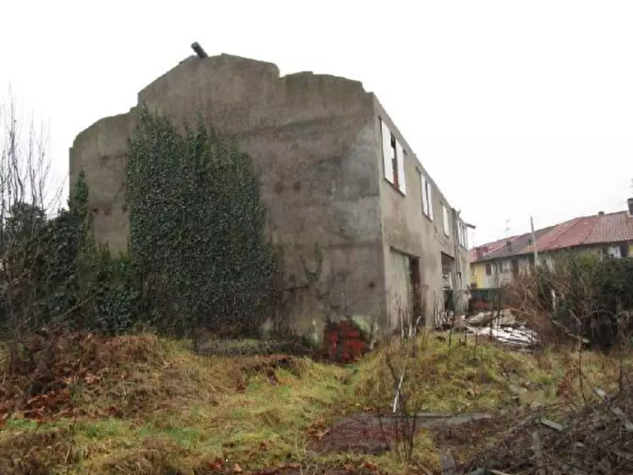 Immagine 6 di Magazzino in vendita  in Via Pastrengo a Malnate