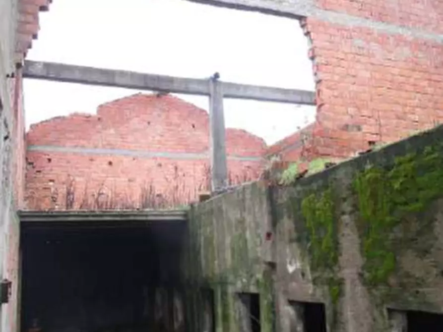 Immagine 8 di Magazzino in vendita  in Via Pastrengo a Malnate