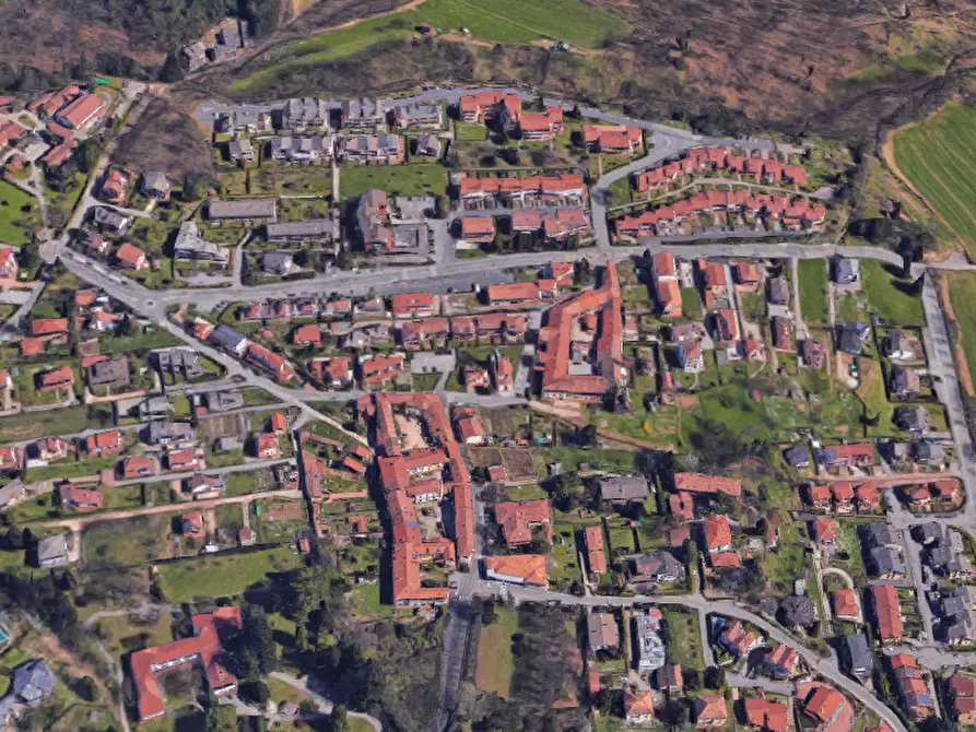 Immagine 15 di Magazzino in vendita  in Via Pastrengo a Malnate