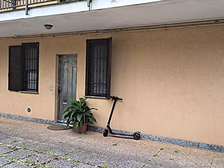 Immagine 2 di Appartamento in vendita  in Via Kennedy a Venegono Superiore