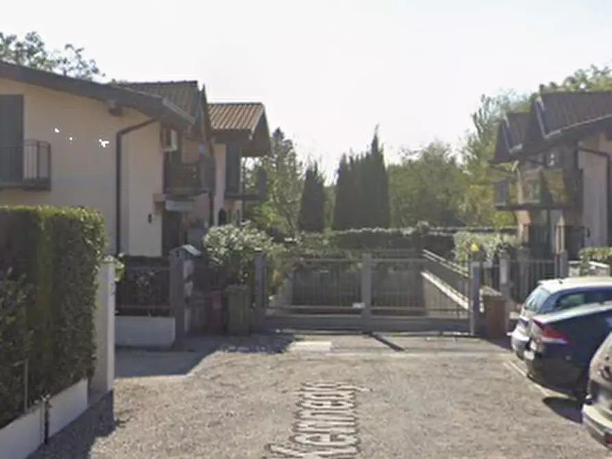 Immagine 11 di Appartamento in vendita  in Via Kennedy a Venegono Superiore