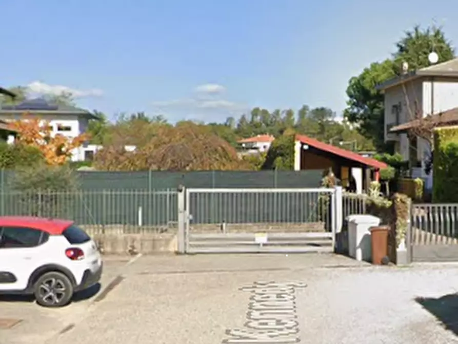 Immagine 12 di Appartamento in vendita  in Via Kennedy a Venegono Superiore