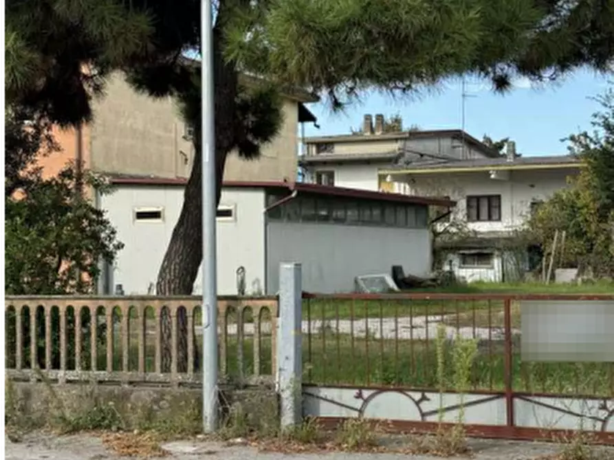 Immagine 6 di Appartamento in vendita  in Viale dell'Artigianato a Codigoro