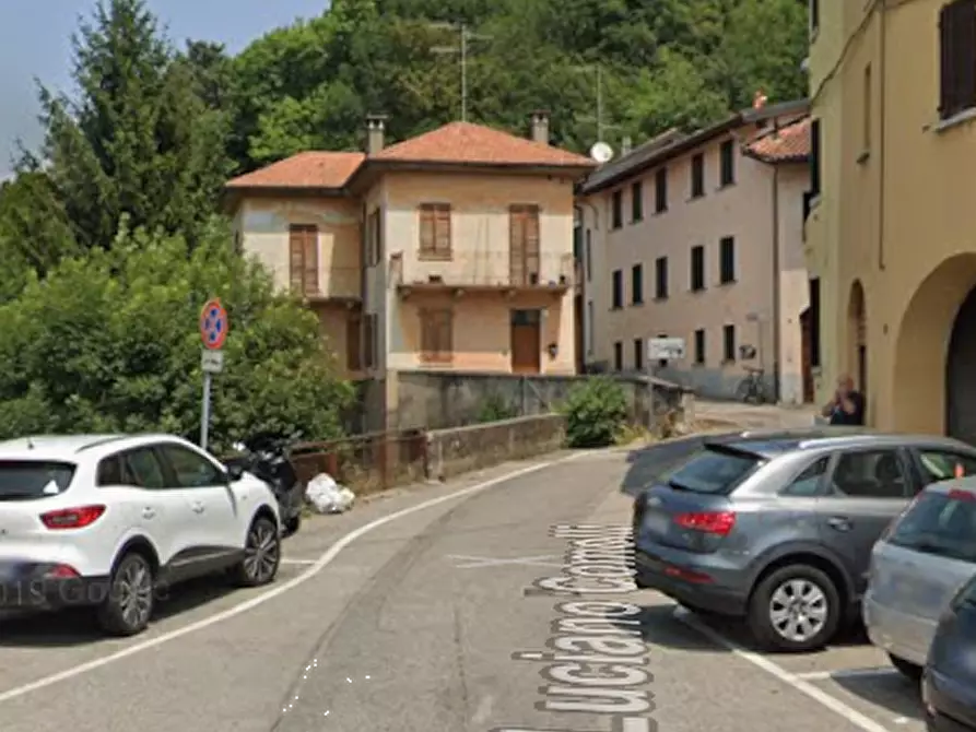 Immagine 11 di Appartamento in vendita  in Piazza Comolli  a Cantello