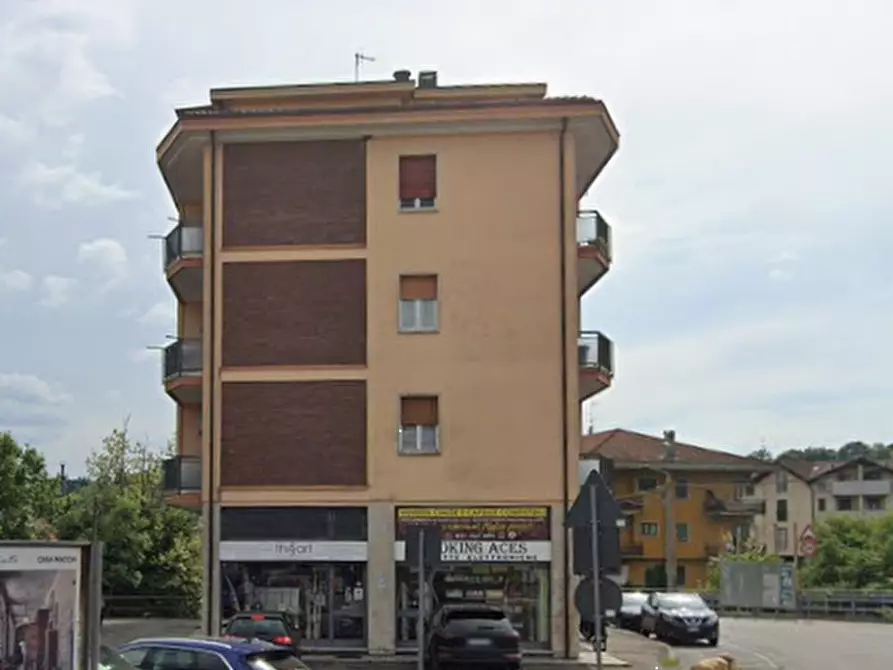 Immagine 14 di Appartamento in vendita  in Piazza Comolli  a Cantello