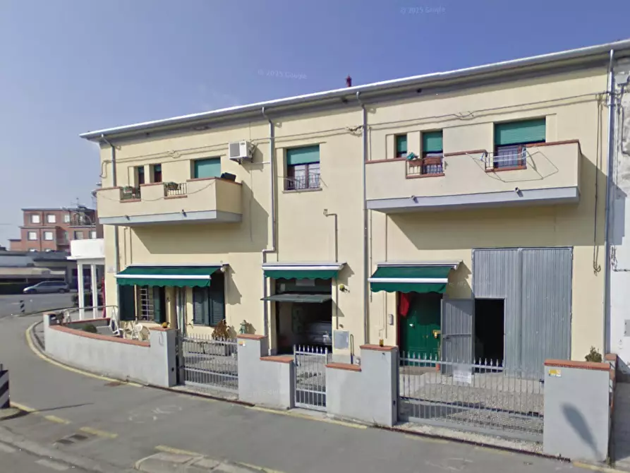 Immagine 1 di Appartamento in vendita  in Via delle Venezie a Tresignana