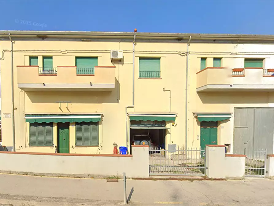 Immagine 10 di Appartamento in vendita  in Via delle Venezie a Tresignana