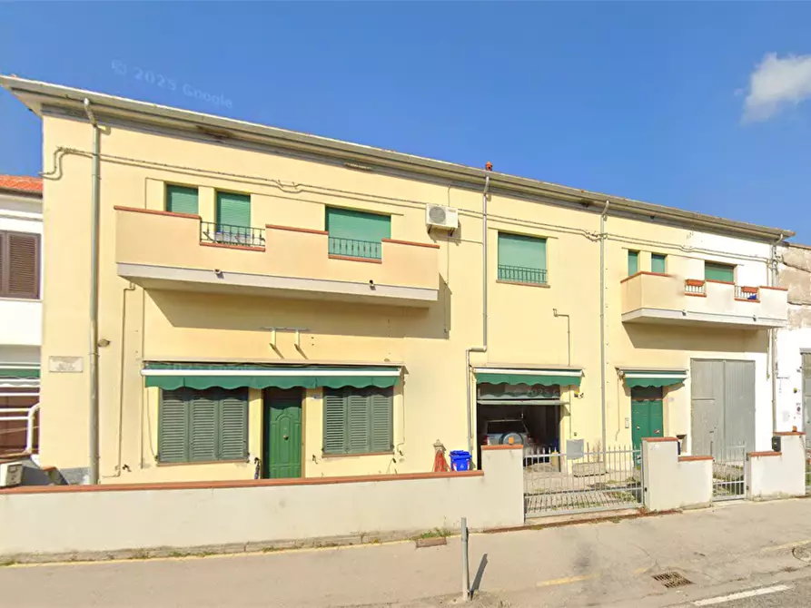 Immagine 12 di Appartamento in vendita  in Via delle Venezie a Tresignana