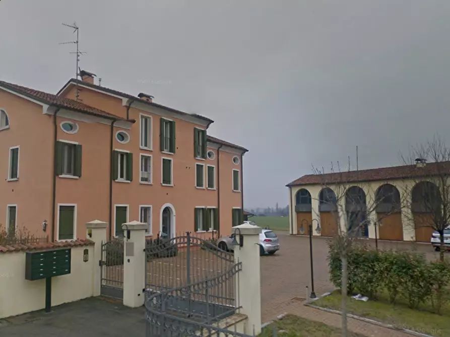 Immagine 1 di Appartamento in vendita  in Via dell'Unione a Ferrara