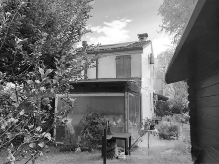 Immagine 9 di Appartamento in vendita  in Via dell'Unione a Ferrara