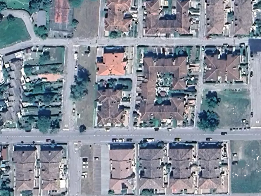 Immagine 11 di Villetta a schiera in vendita  in Via Mimosa a Comacchio