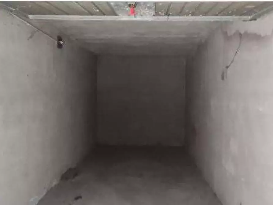 Immagine 2 di Garage in vendita  in Via Piero Gobetti a Garbagnate Milanese