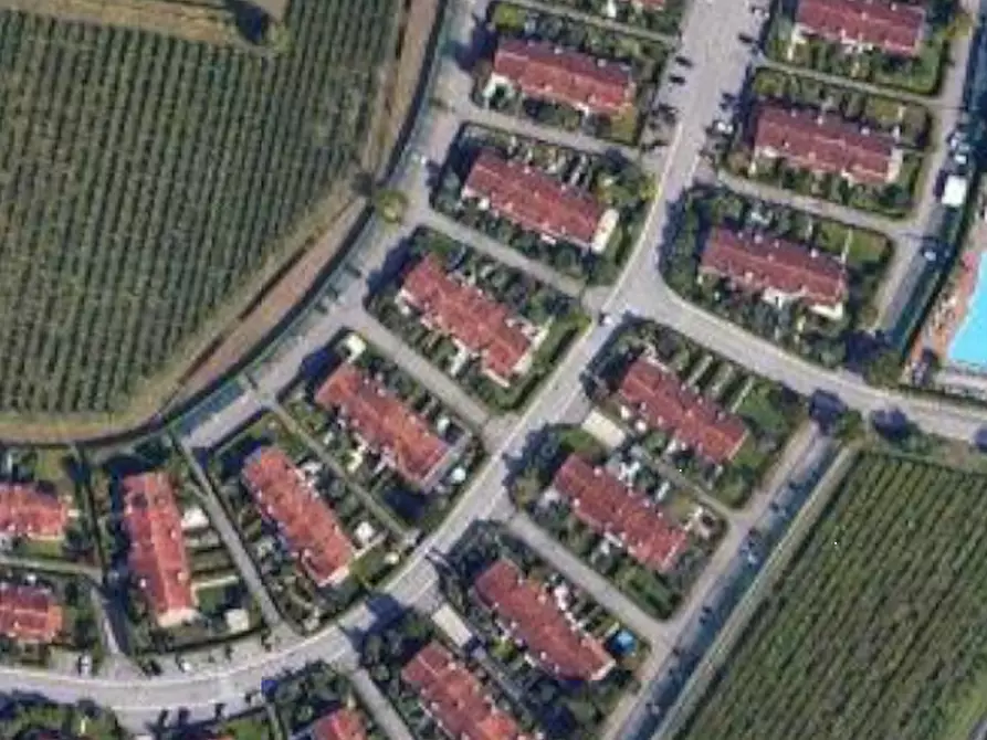 Immagine 9 di Posto auto in vendita  in Via dei Vigneti  a Lazise