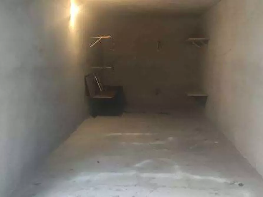 Immagine 2 di Garage in vendita  in Via Piero Gobetti a Garbagnate Milanese