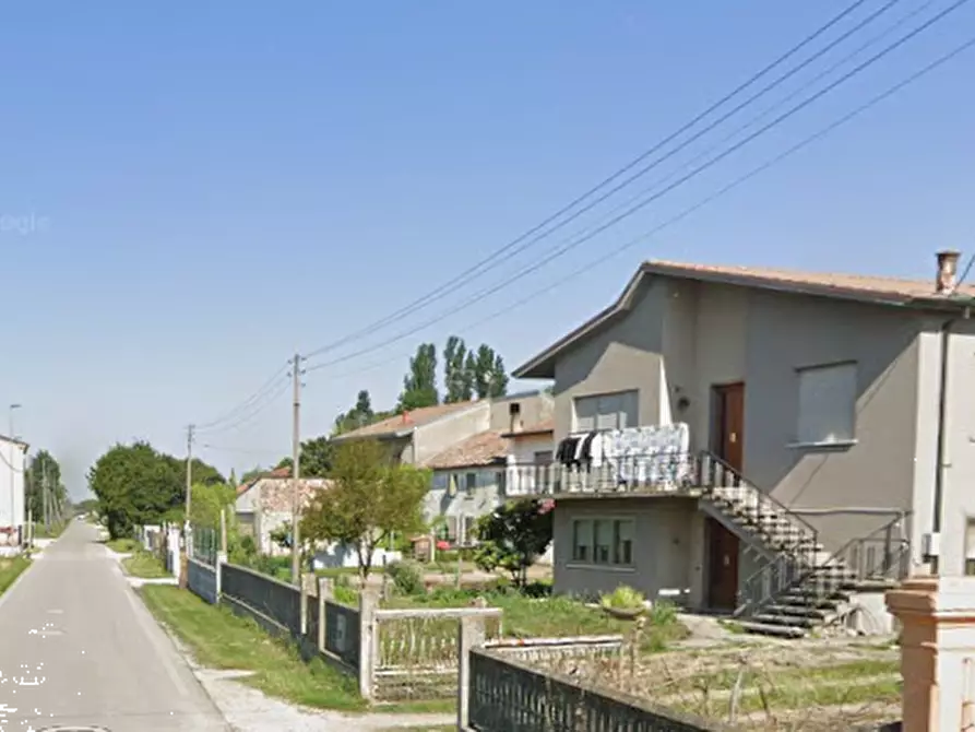 Immagine 3 di Casa indipendente in vendita  in Via di Mezzo a Castelmassa