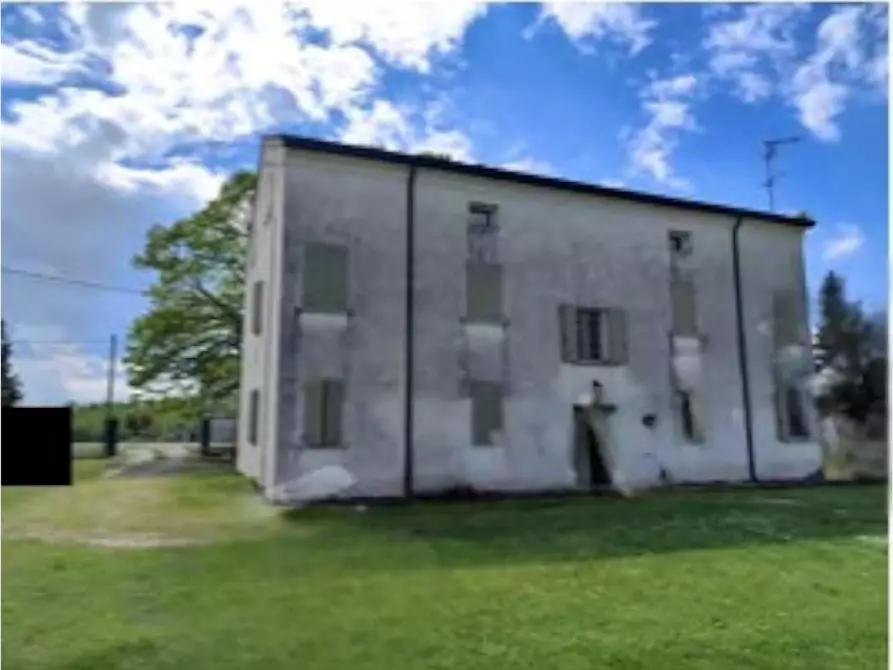 Immagine 1 di Casa indipendente in vendita  in Via Spinea a Castelnovo Bariano