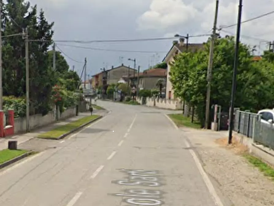 Immagine 15 di Casa indipendente in vendita  in Via E. Sarti a Ficarolo