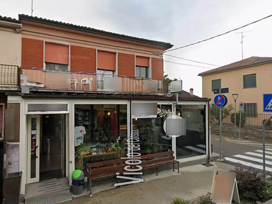 Immagine 1 di Negozio in vendita  in Via Puntiroli a Conselice