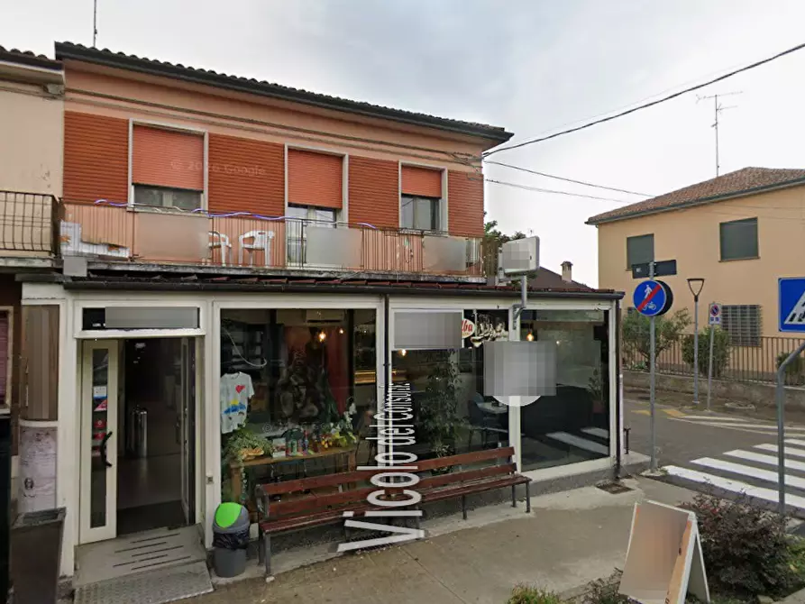 Immagine 2 di Negozio in vendita  in Via Puntiroli a Conselice