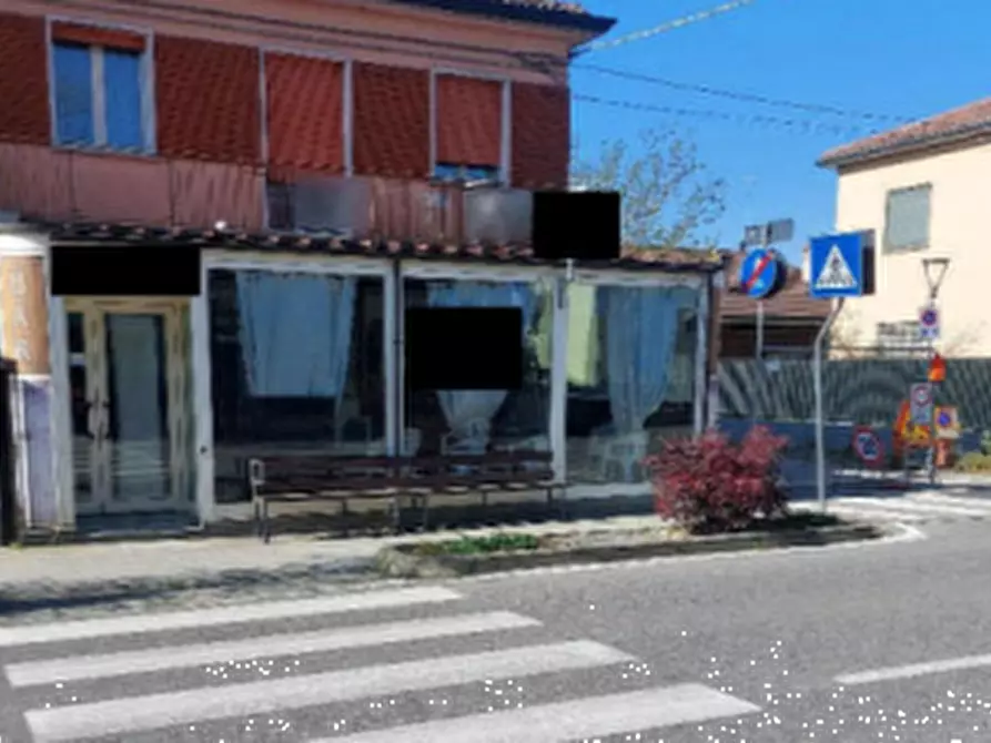 Immagine 4 di Negozio in vendita  in Via Puntiroli a Conselice