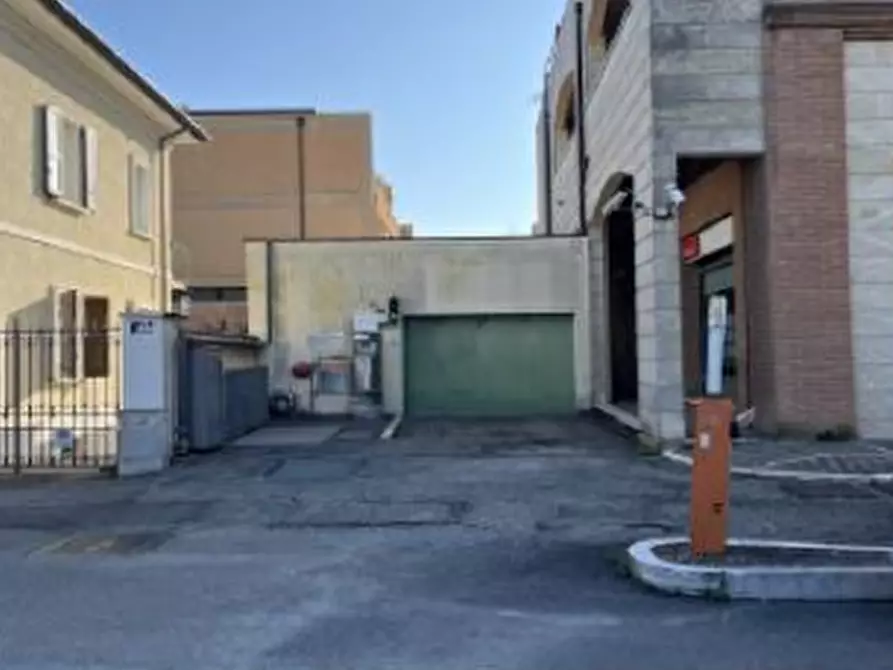Immagine 4 di Posto auto in vendita  in Via Martiri della Libertà a Cesena