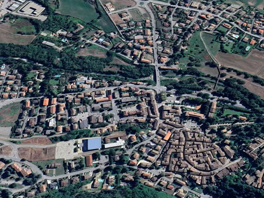 Immagine 16 di Appartamento in vendita  in Via Dante Alighieri a Castell'arquato