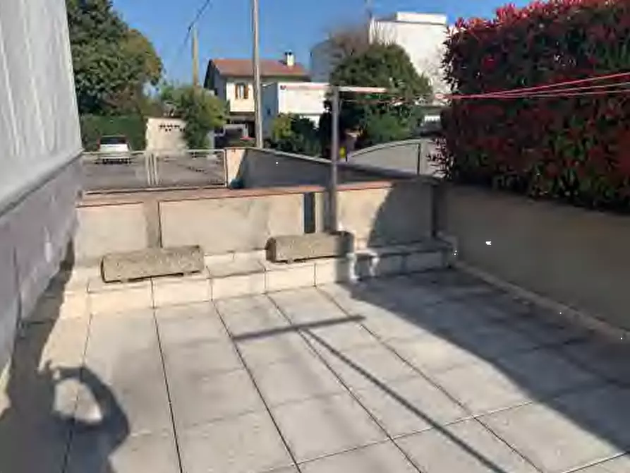 Immagine 2 di Casa indipendente in vendita  in Via Cremona a Rosà