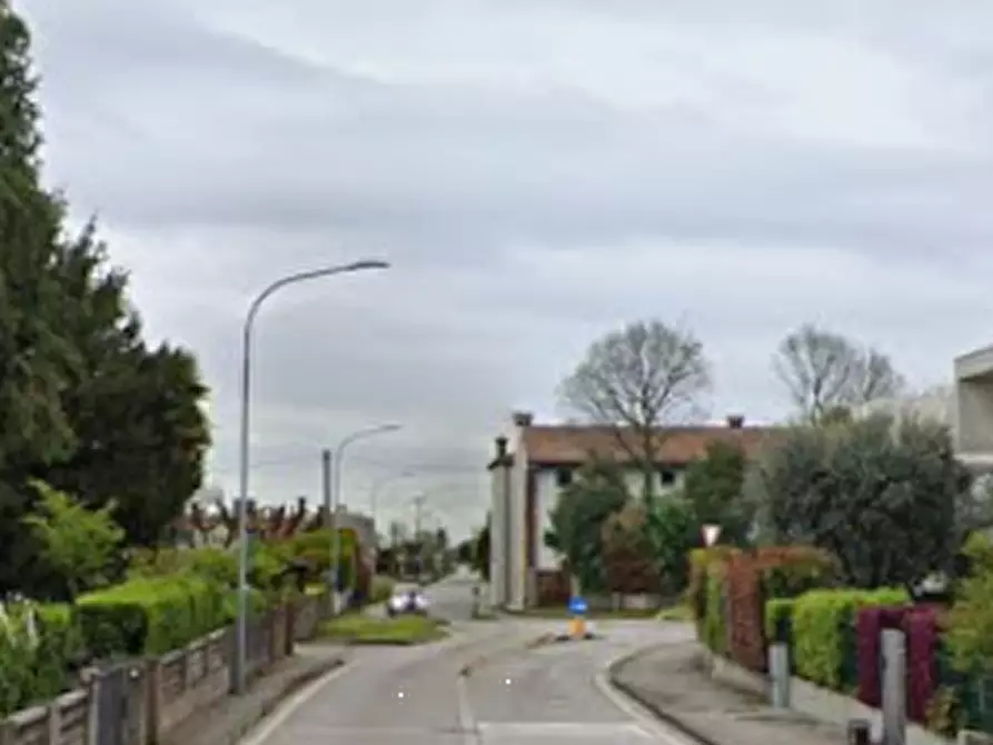 Immagine 4 di Casa indipendente in vendita  in Via Cremona a Rosà