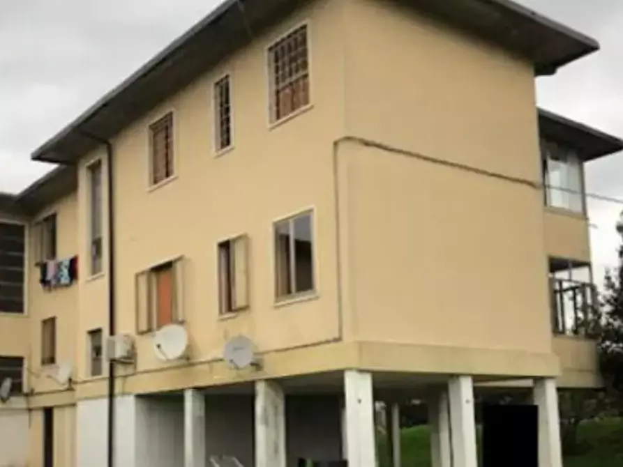 Immagine 2 di Appartamento in vendita  in Via Giovanni Mossolin a Lonigo