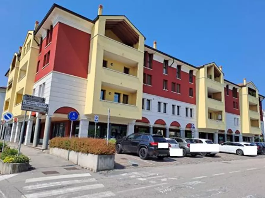 Immagine 1 di Negozio in vendita  in Via Lamarmora a Arzignano