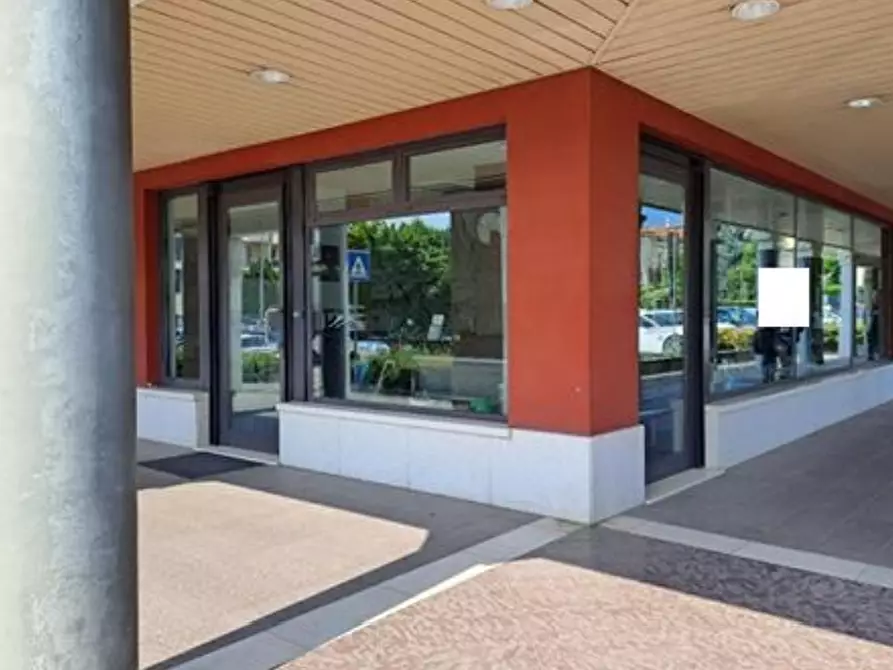 Immagine 3 di Negozio in vendita  in Via Lamarmora a Arzignano