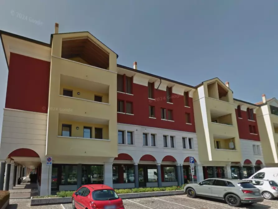 Immagine 4 di Negozio in vendita  in Via Lamarmora a Arzignano