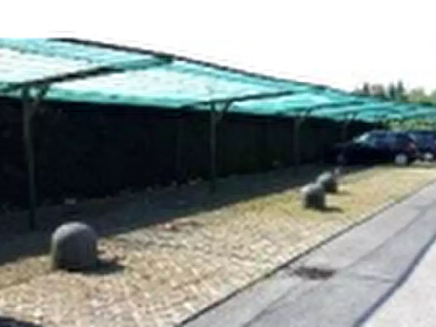 Immagine 1 di Posto auto in vendita  in Via dei Vigneti a Lazise