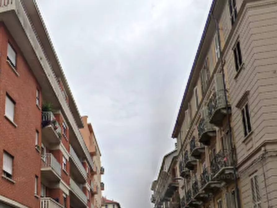 Immagine 5 di Appartamento in vendita  in Via Maria Ausiliatrice  a Torino