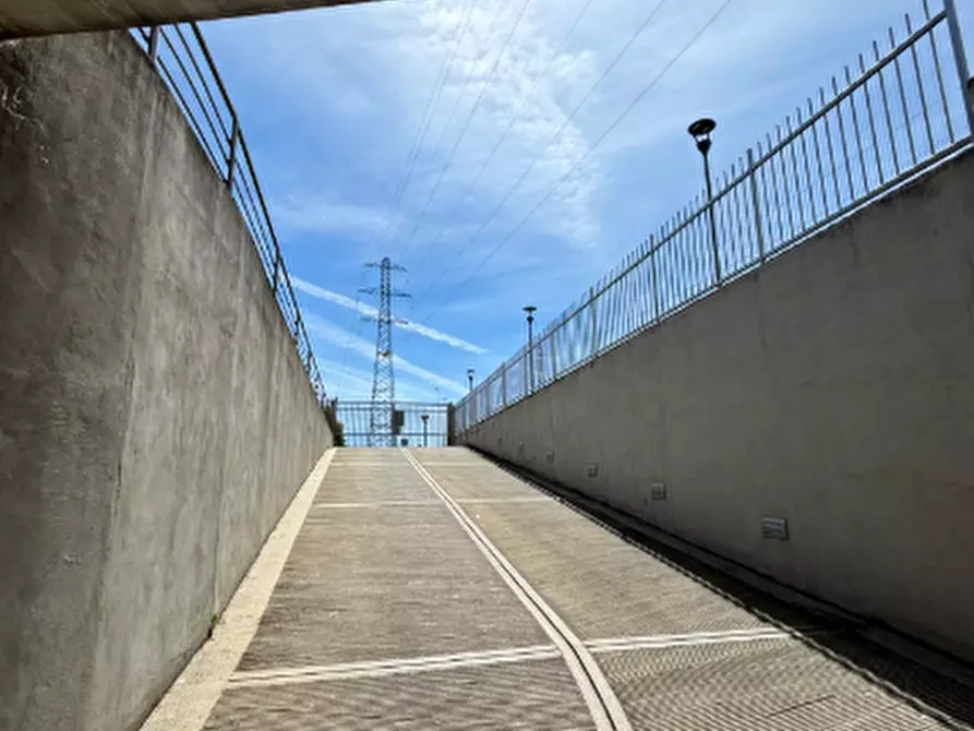 Immagine 1 di Garage in vendita  in Via Pateri a Nichelino